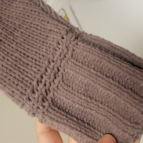 Aerie Sweater (M) - Picture 3 of 6